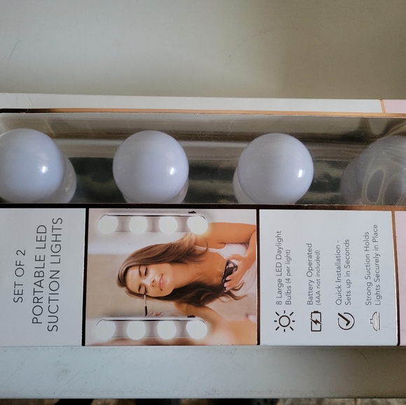 Thinkspace Beauty portable lights - Picture 3 of 3